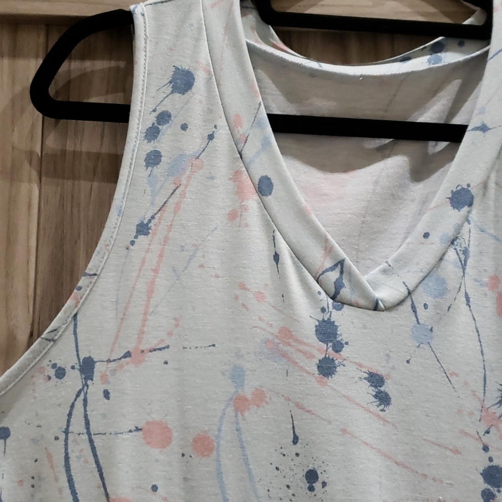 Paint Splatter Tank - Picture 2 of 3